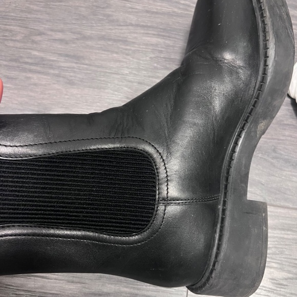 REAL LEATHER BLACK CHELSEA BOOTS SIZE 6 - Picture 8 of 12